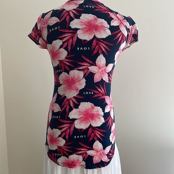 No boundaries soft T-shirt 92% polyester 8% spandex size women’s XS - 1 - Picture 6 of 8